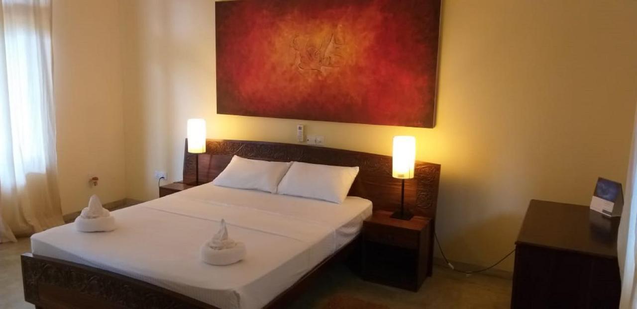Castle Rock Sigiriya Hotel Kibissa Exterior photo